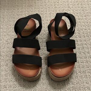 Aloha Island Black Strappy Sandals